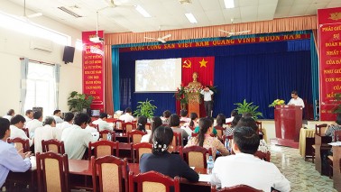 Tập huấn gói thầu TB tin học; phòng TNTH Lý, Hóa, Sinh (2,4 tỷ đồng, T10/2015)